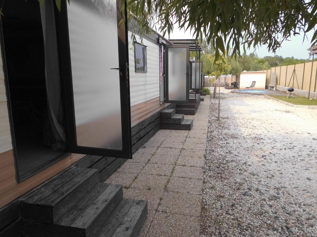 Kenge Apartmanok Balatonszárszó Kültér fotó